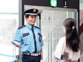 7052027
