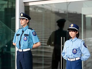 7052028